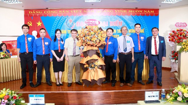 “Tuổi trẻ Bệnh viện Trung ương Huế đoàn kết, xung kích, sáng tạo và phát triển”