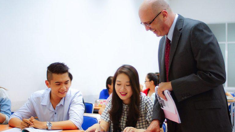 Giai đoạn 2021-2025, mỗi năm cử đi nước ngoài bồi dưỡng khoảng 400 cán bộ