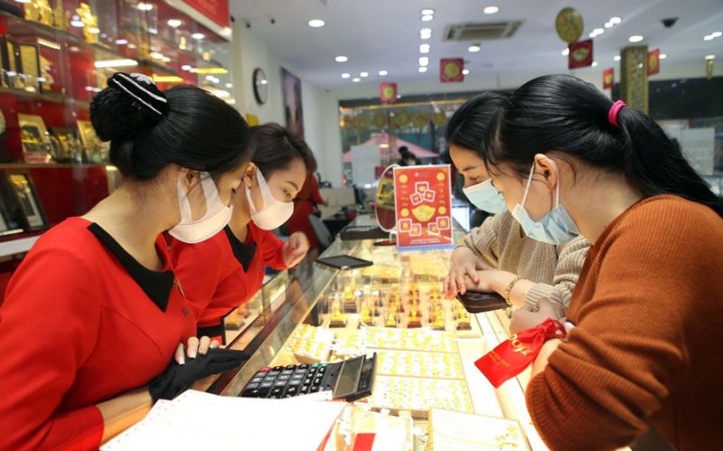 Phát triển thị trường lành mạnh và hạn chế đầu cơ vàng