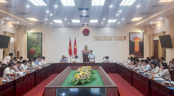 Đoàn Ủy ban Kinh tế của Quốc hội giám sát tuyến cao tốc làm việc tại Bình Thuận sáng 02/8.