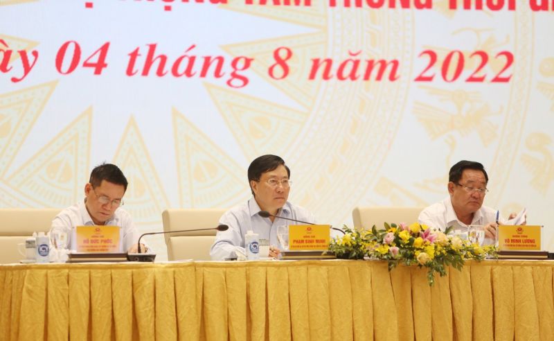 Phó Thủ tướng thường trực Chính phủ Phạm Bình Minh chủ trì hội nghị. Ảnh: Đức Minh