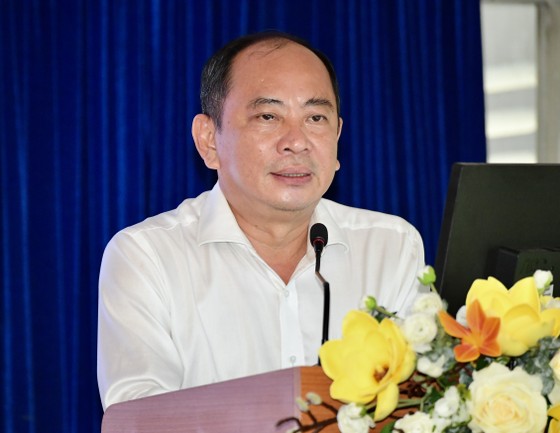 Giám đốc Sở Y tế TP. Hồ Chí Minh Tăng Chí Thượng đề xuất nhiều chính sách để giữ chân cán bộ, nhân viên y tế