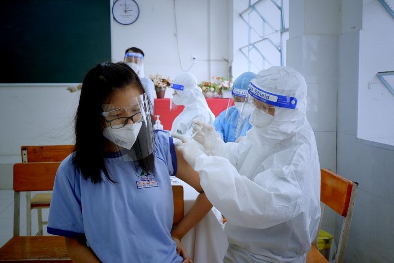 Ngành y tế TP. Hồ Chí Minh đang đẩy nhanh tiến độ tiêm vaccine cho học sinh