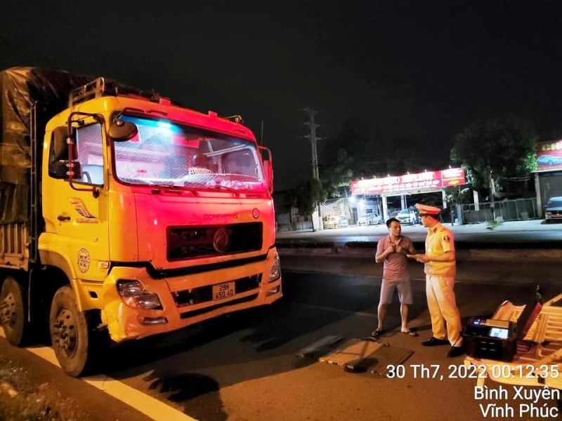 Kiên quyết xử lý xe quá khổ quá tải, “không có vùng cấm, không có ngoại lệ”