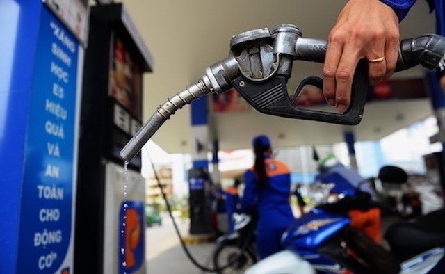 Giá xăng dầu liên tục giảm giúp Việt Nam kiểm soát lạm phát theo đúng mục tiêu đặt ra. Ảnh minh họa, nguồn internet