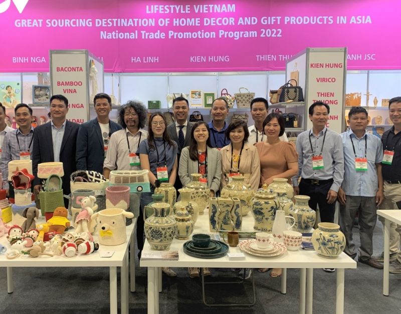 Việt Nam là 1 trong 9 nước có gian hàng quốc gia riêng bày bán tại Hội chợ triển lãm ở New York, Mỹ