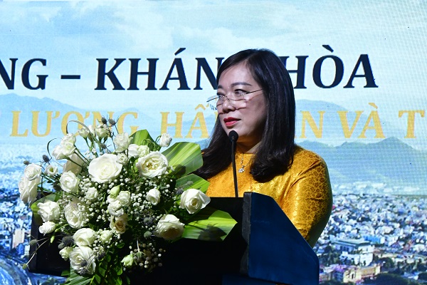 Bà Nguyễn Thị Lệ Thanh- Giám đốc sở Du lịch Khánh Hòa phát biểu