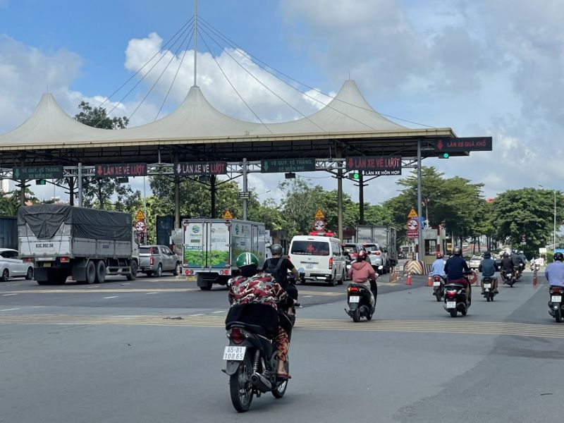 TP. Hồ Chí Minh tiếp tục lùi thời gian thu phí không dừng tại Trạm Nguyễn Văn Linh
