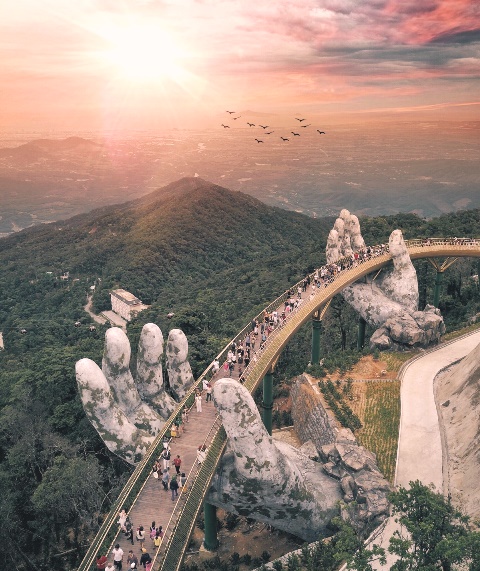 Du lịch dịp Lễ Quốc khánh 02/09 bắt đầu "nóng" với hơn 500 chuyến bay đến Đà Nẵng