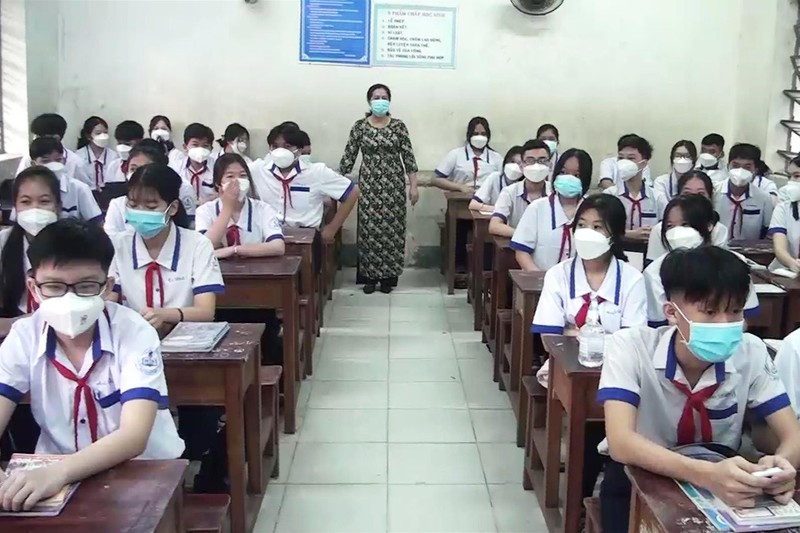 Trường Trung học cơ sở Hậu Nghĩa, thị trấn Hậu Nghĩa, (huyện Đức Hòa) thiếu 17 giáo viên