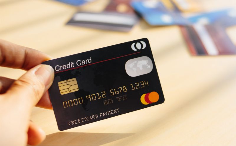 Nếu không thanh toán đúng hạn, người dùng có thể bị xem là đang có nợ xấu, từ đó sẽ khó vay và mở thẻ tín dụng tại các tổ chức tín dụng khác.