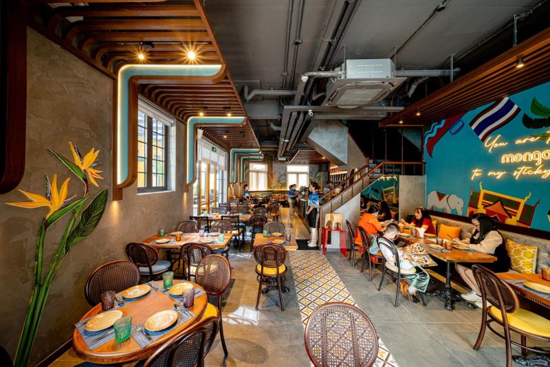 Nhà hàng Mango Tree mang đến hình ảnh trẻ trung của ẩm thực Thái thuần túy trong một không gian sang trọng, hiện đại