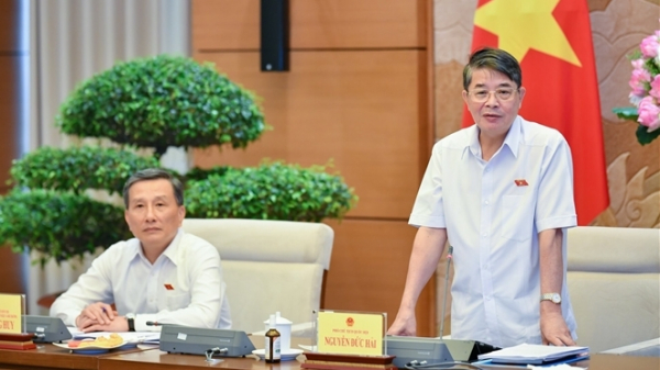 Ph&oacute; Chủ tịch Quốc hội Nguyễn Đức Hải ph&aacute;t biểu tại phi&ecirc;n họp