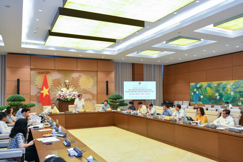 Quang cảnh Phi&ecirc;n họp thứ Nhất