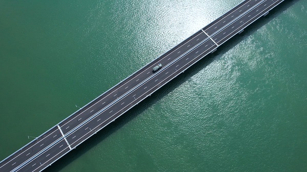 Cao tốc Hạ Long – Vân Đồn, Vân Đồn- Móng Cái do Sun Group đầu tư xây dựng cùng tỉnh Quảng Ninh hiện được đánh giá là tuyến cao tốc đẹp nhất VN
