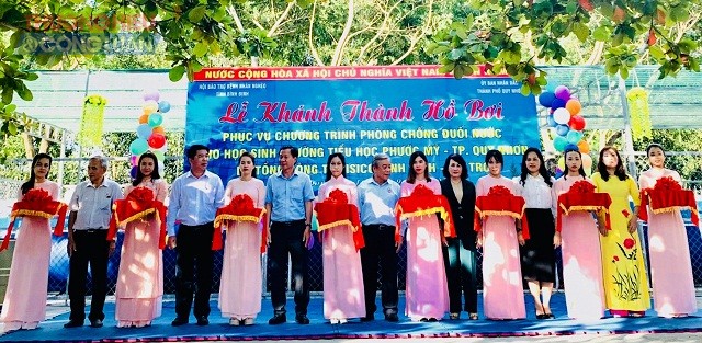 Khánh thành hai hồ bơi phòng chống đuối nước