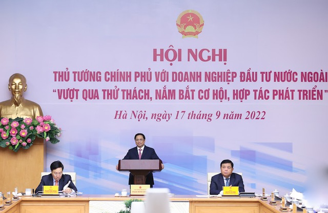 Thủ tướng nêu rõ, Việt Nam nhất quán và khẳng định quan điểm coi khu vực kinh tế có vốn đầu tư nước ngoài là bộ phận hợp thành quan trọng của nền kinh tế Việt Nam - Ảnh: Nhật Bắc