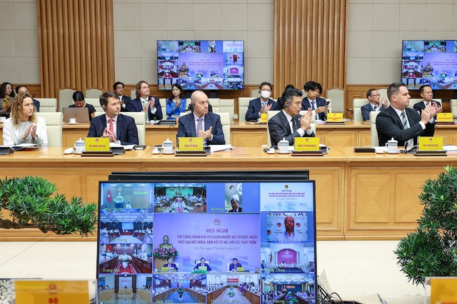 Thủ tướng khẳng định Chính phủ Việt Nam luôn quan tâm, chân thành lắng nghe, chia sẻ và nỗ lực giải quyết các khó khăn, vướng mắc, tạo mọi thuận lợi cho doanh nghiệp nước ngoài