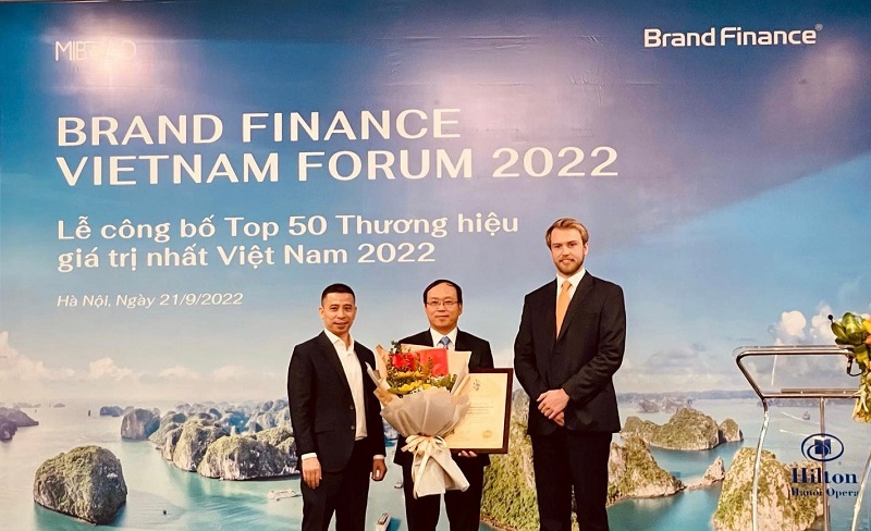 Bảo Việt vinh dự nhận Top 50 Thương hiệu giá trị nhất Việt Nam 2022