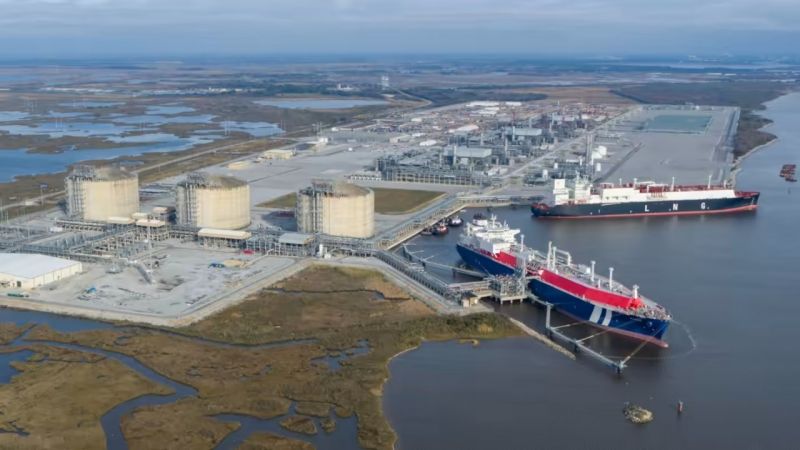 Sau xung đột Nga-Ukraine, lượng khí đốt LNG Châu Âu nhập từ Mỹ tăng mạnh. Trong ảnh: Cơ sở LNG Cameron ở bang Louisiana, Mỹ. Nguồn Sempra Infrastructure