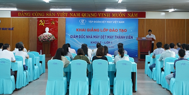 Khai giảng khóa “Đào tạo Giám đốc Xí nghiệp Dệt May” khu vực Huế, Đà Nẵng