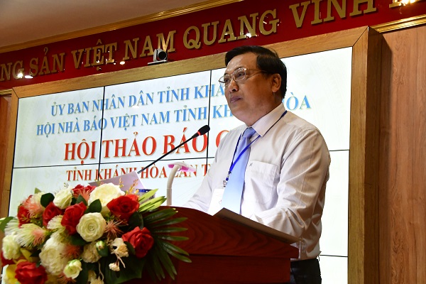 Ông Lê Hữu Thọ- UVBTV Tỉnh ủy, Trưởng ban tuyên giáo phát biểu chỉ đạo.