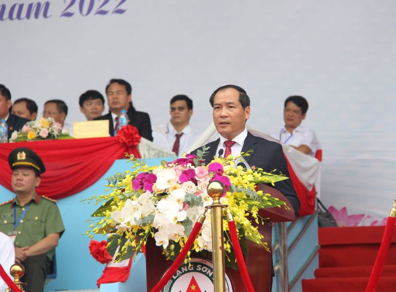 Phó Chủ tịch Thường trực UBND tỉnh Lạng Sơn, Dương Xuân Huyên phát biểu khai mạc
