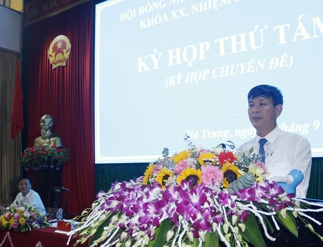 Đồng chí Nguyễn Ngọc Thức phát biểu nhận nhiệm vụ.