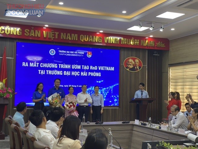 Trường Đại học Hải Phòng tổ chức sự kiện “Khởi nghiệp Đổi mới sáng tạo từ trường đại học”