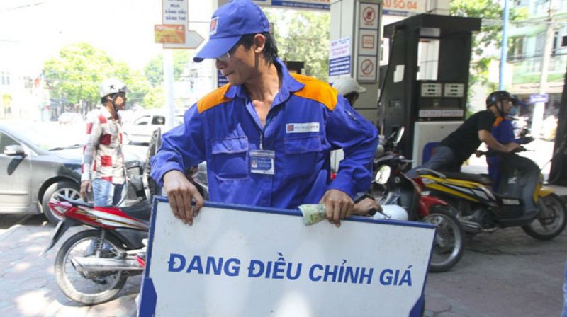 Giá xăng dầu hôm nay 03/10 diễn biến trái chiều giữa thị trường thế giới và trong nước
