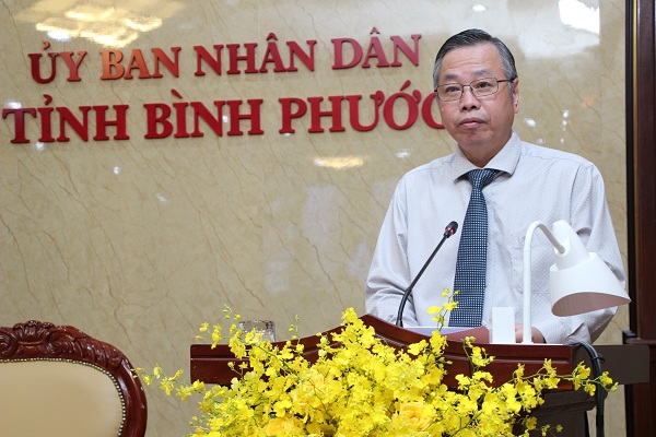 Phó Chủ tịch UBND tỉnh Bình Phước Huỳnh Anh Minh phát biểu tại Hội thảo.