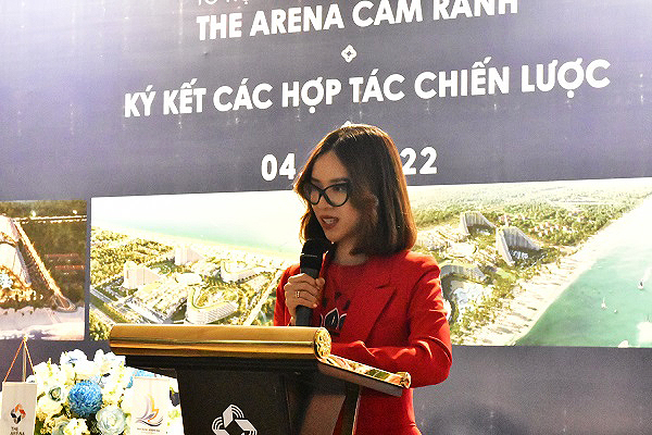 Bà Hà Vân Hiền- Phó Tổng giám đốc CTCP Trần Thái Cam Ranh.