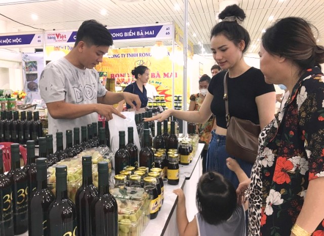 Sản phẩm từ Ninh Thuận tham gia hội chợ hàng Việt - Đà Nẵng 2022