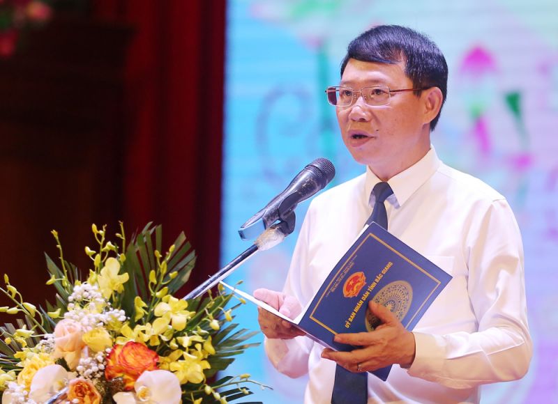 Ông Lê Ánh Dương, Chủ tịch UBND tỉnh Bắc Giang phát biểu tại Lễ tôn vinh.