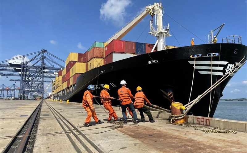 Hãng tàu MAERSK Line chính thức mở tuyến cố định tới Cảng Cái Lân