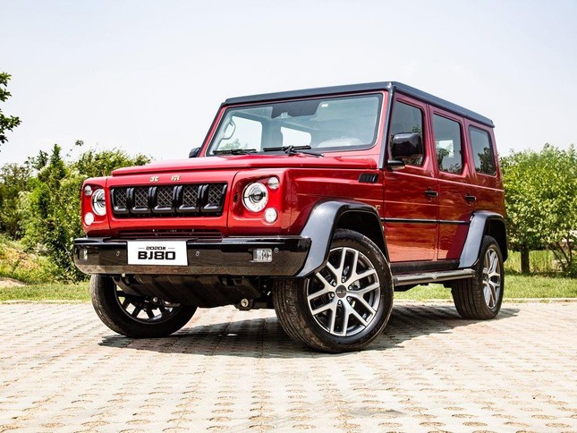 BAIC BJ80 2022 giống kiểu dáng Mercedes G63 về Việt Nam, giá hơn 1 tỷ đồng