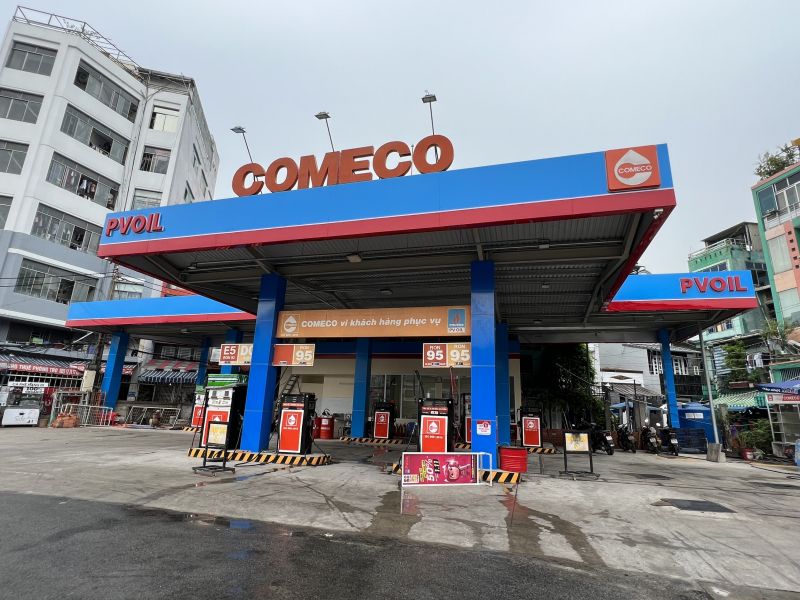 Chiều nay, ngày 10/10, người dân TP. HCM không thể đổ xăng để di chuyển