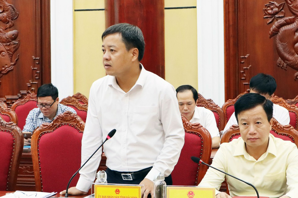 Trưởng Ban Quản lý khu vực phát triển đô thị tỉnh Bắc Ninh phát biểu tại Hội nghị