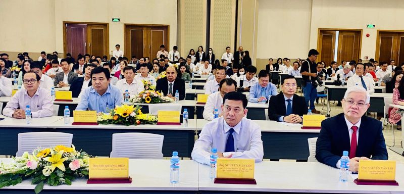 Bình Dương tôn vinh các doanh nghiệp và doanh nhân tiêu biểu năm 2022