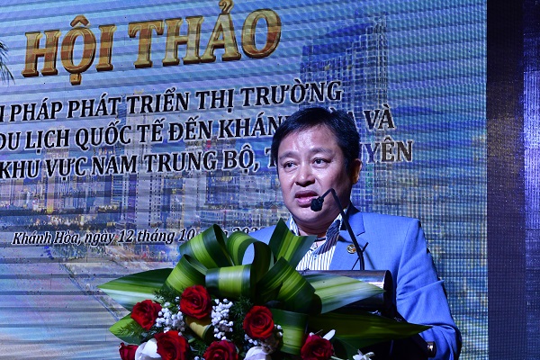 Ông Phạm Minh Nhựt- P. Chủ tịch Thường trực Hiệp hội Du lịch Nha Trang- Khánh Hòa tham luận