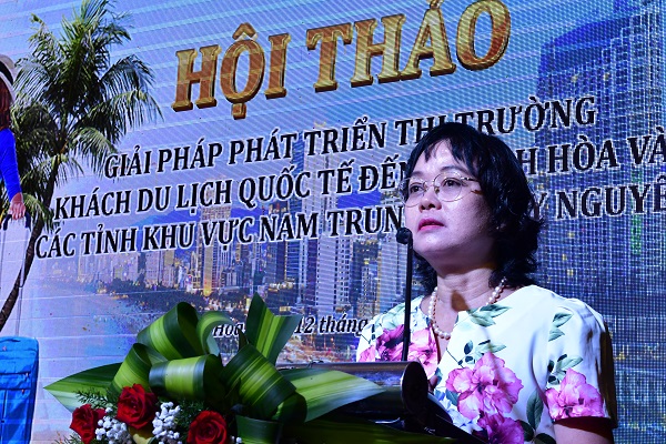 Bà Nguyễn Thị Thanh Hương- Nguyên Phó Tổng cục trưởng Tổng cục Du lịch Việt Nam phát biểu.