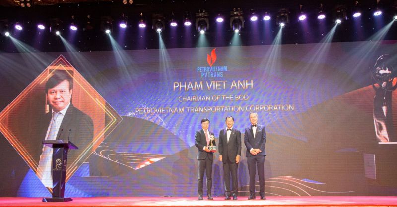 Ông Phạm Việt Anh, Chủ tịch HĐQT PVTrans nhận giải thưởng “Doanh nhân xuất sắc Châu Á”
