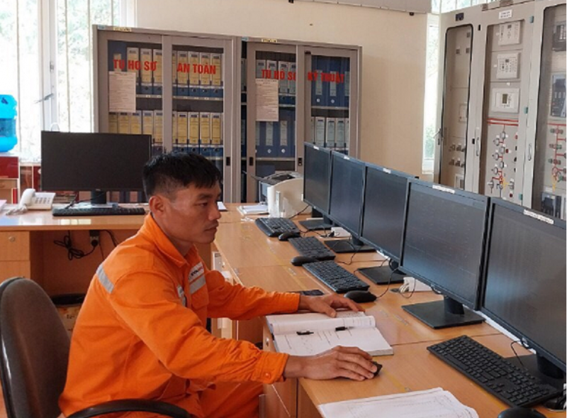 Giám sát thao tác từ trung tâm điều khiển xa qua hệ thống máy tính TBA 110kV Kỳ Sơn