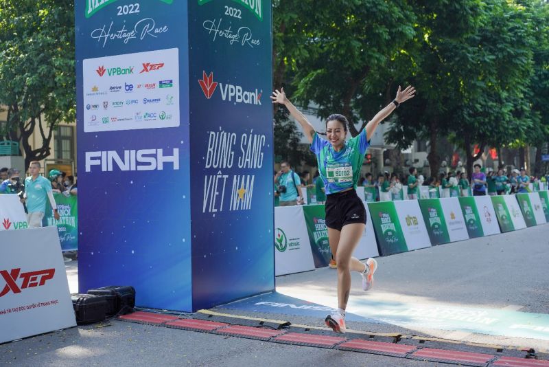 Hana Giang Anh tham dự VPHM 2022 với cự ly 4,2km
