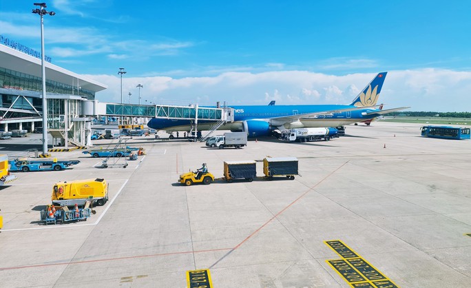 Tăng số lượng sân bay bằng phương thức đối tác công - tư?