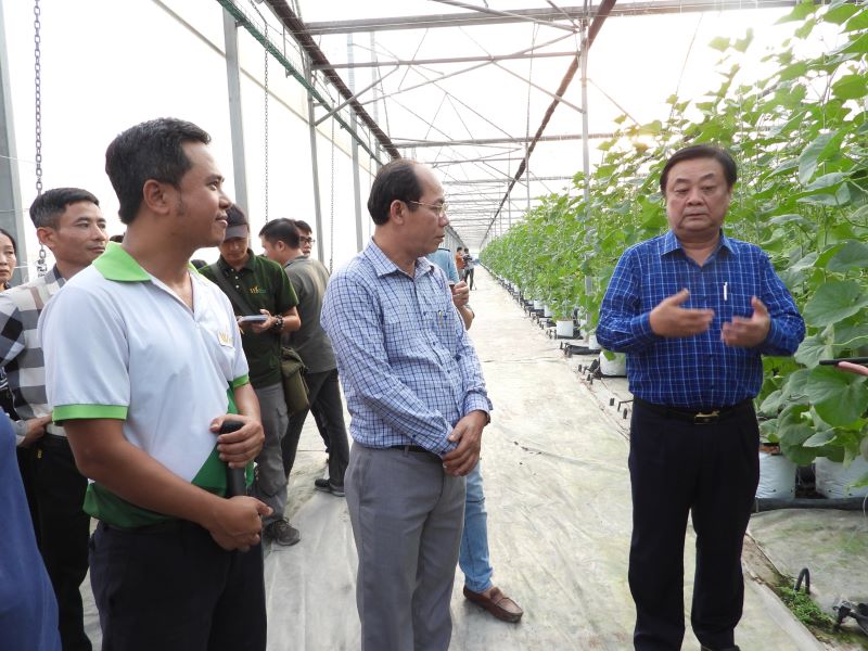 Bộ trưởng Lê Minh Hoan thăm và làm việc tại nông trường nông nghiệp công nghệ cao WinEco Củ Chi