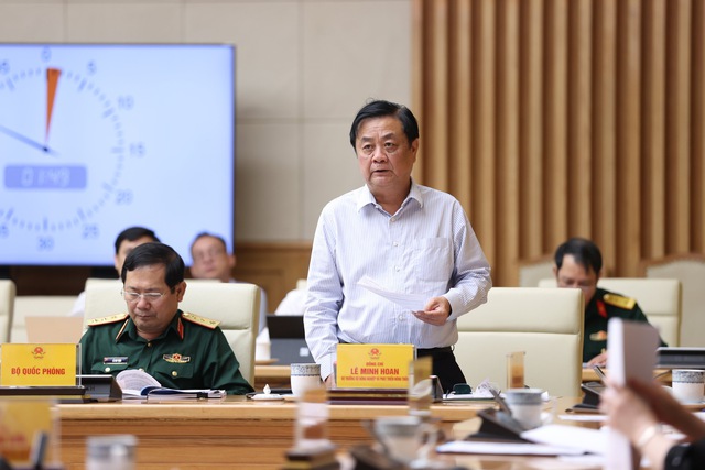 Bộ trưởng Bộ Nông nghiệp và Phát triển nông thôn Lê Minh Hoan nêu ý kiến tại Phiên họp - Ảnh: VGP/Nhật Bắc