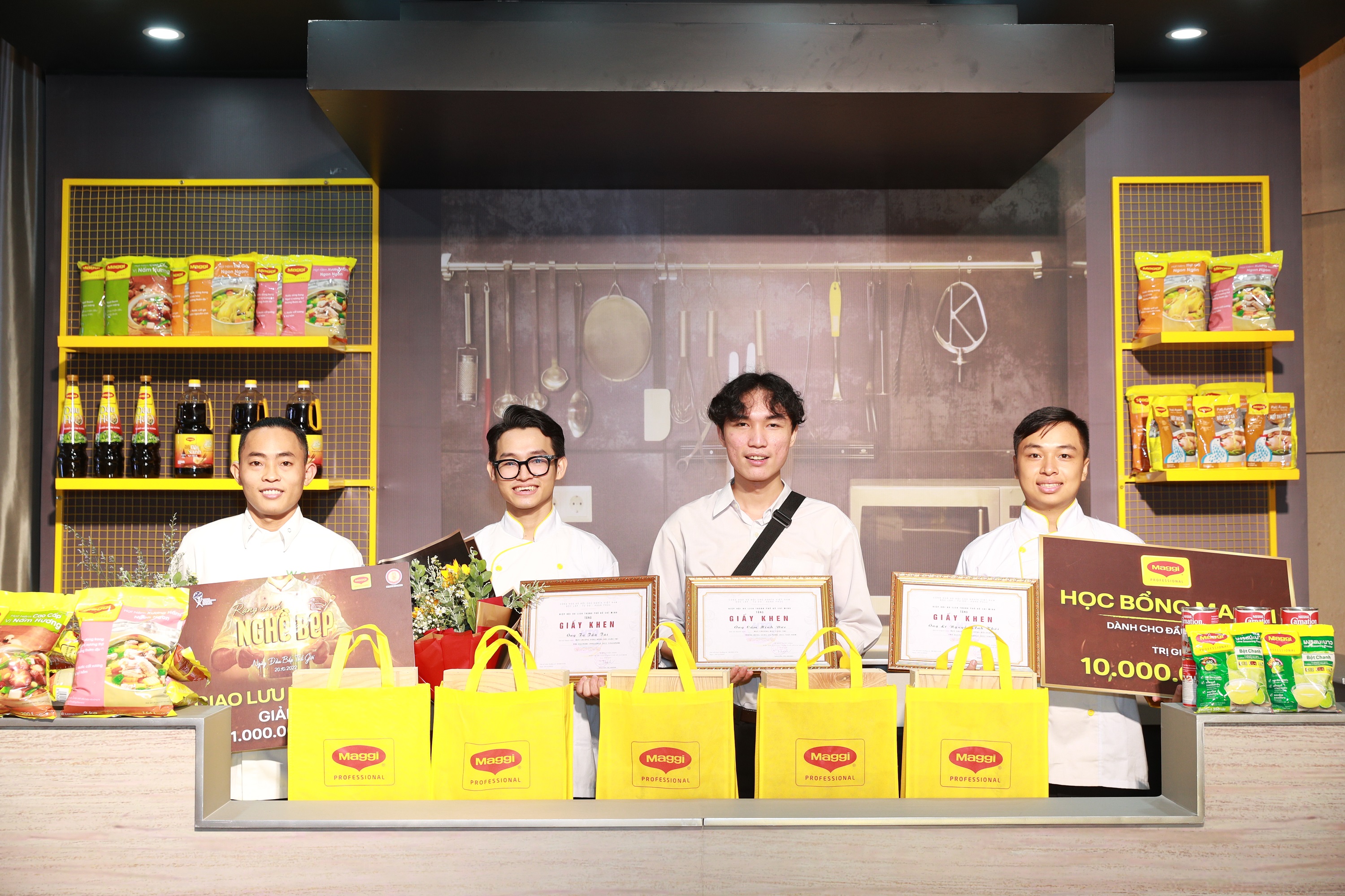 Trong khuôn khổ chương trình, Nestlé Việt Nam và nhãn hàng MAGGI Professional cùng Hội Đầu bếp chuyên nghiệp Sài Gòn hỗ trợ ngành bếp Việt Nam và thúc đẩy các đầu bếp, bán chuyên lẫn chuyên nghiệp tiếp tục khẳng định bản thân