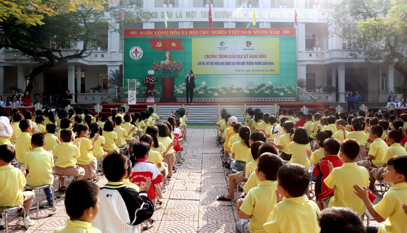 Thành Đoàn Vĩnh Yên tổ chức giáo dục kỹ năng sống cho học sinh trên môi trường không gian mạng