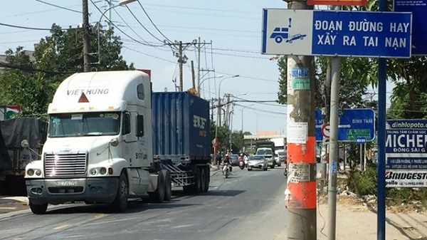 Cấm xe sơ-mi rơ-moóc trên đường Võ Thị Sáu và Nam Kỳ Khởi Nghĩa, quận 3